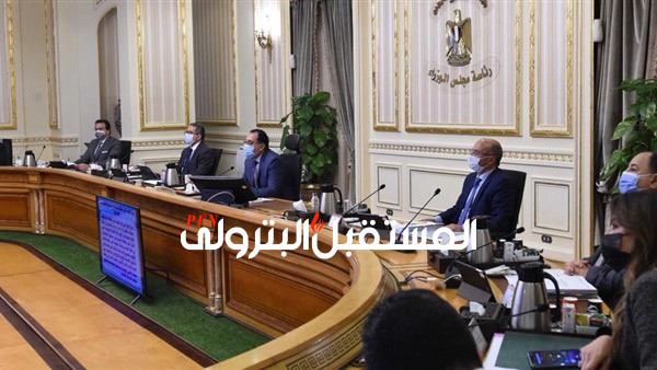 رئيس الوزراء يعلن موعد نقل الموظفين تدريجياً للعاصمة الإدارية الجديدة