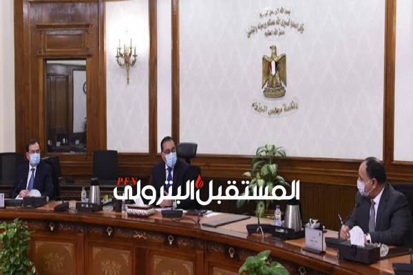 فض التشابكات بين وزارتي البترول والمالية والمديونية تنخفض إلي ٩٢ مليار جنيه