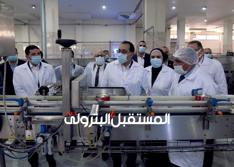 رئيس الوزراء يتابع جولته بالعاشر من رمضان ويتفقد مقر مجموعة شركات المصرية السويسرية