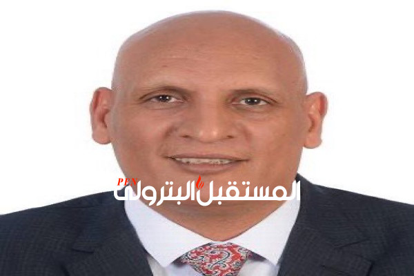 محمد عطيتو من إنبي يحصل على الماجستير في المحاسبة